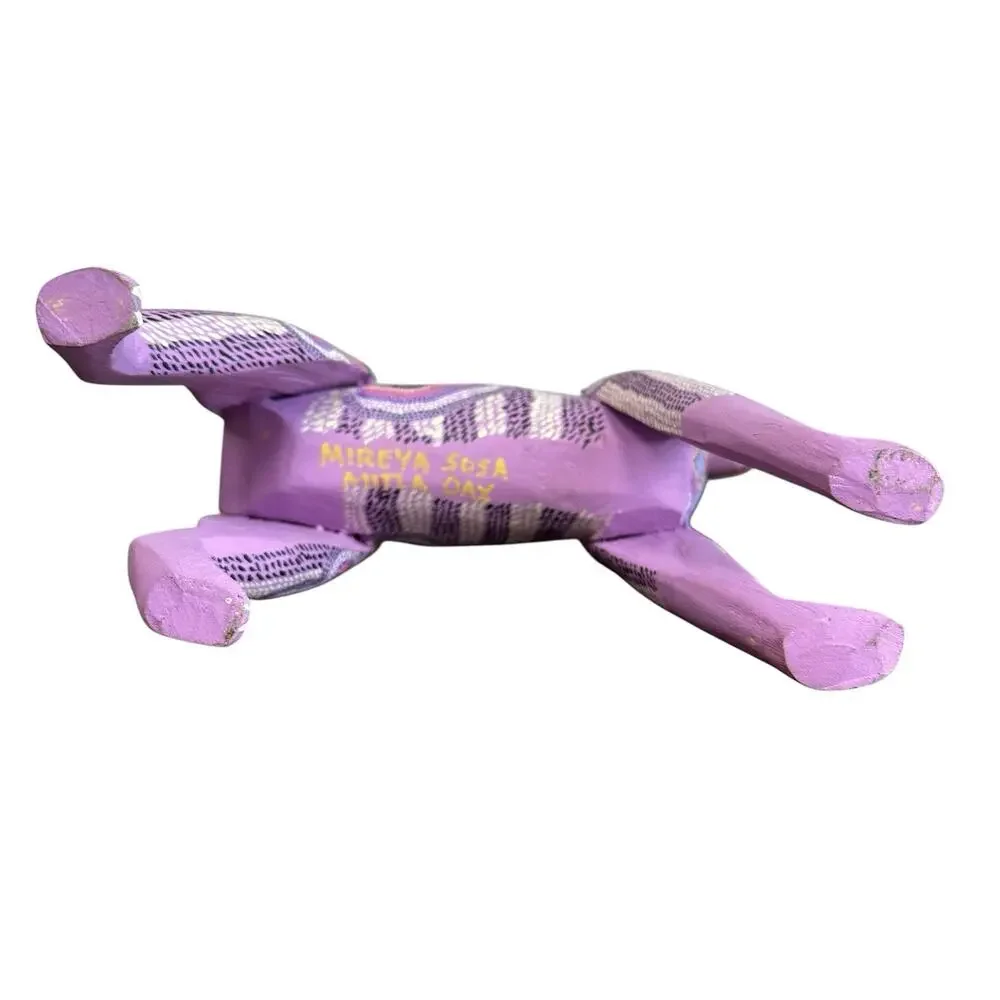 Oaxacan Wood Carved Giraffe Alebrije Mexican Folk Art Signed Mireya Sosa Purple